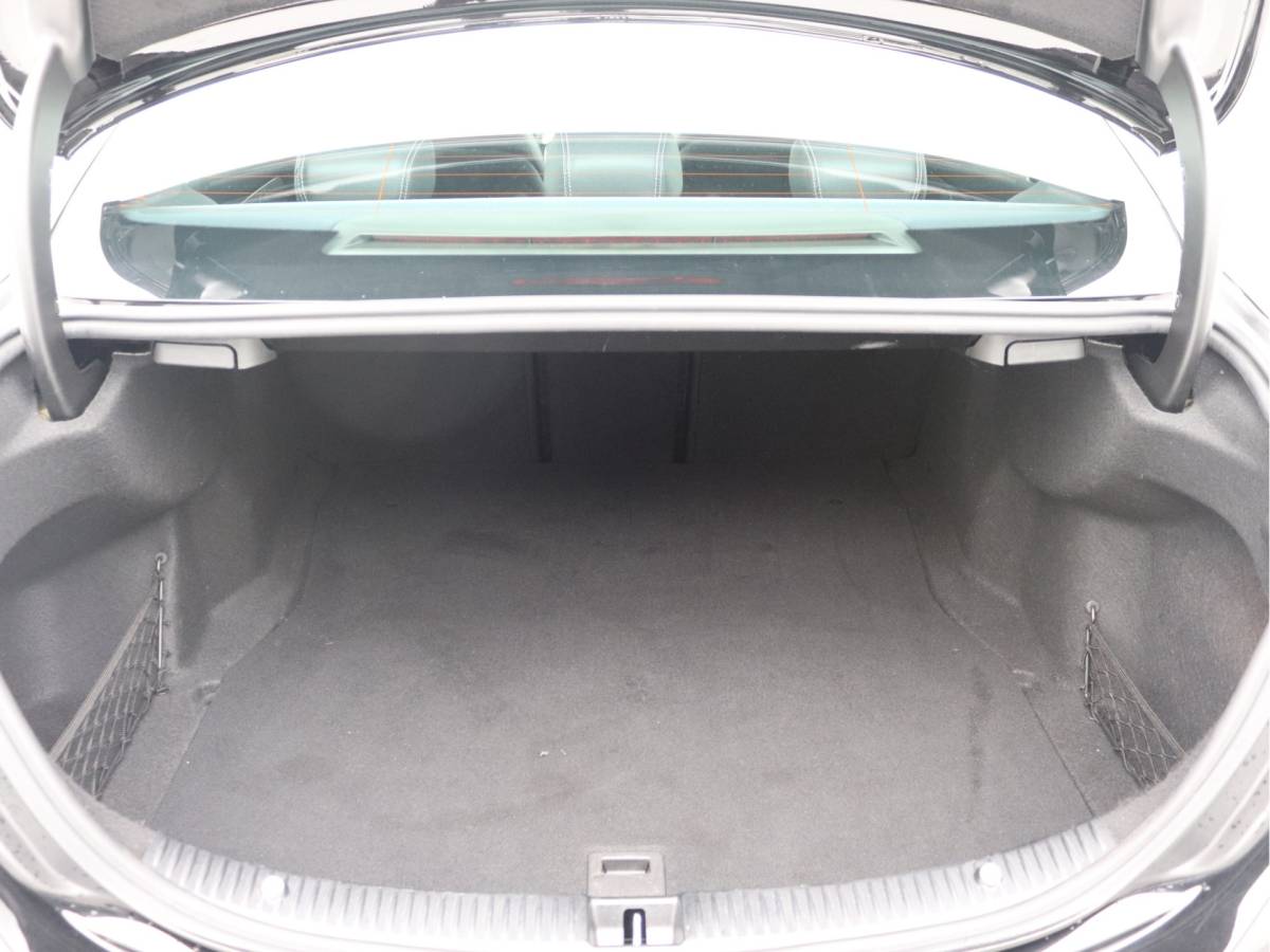 Mercedes-Benz C-Klasse Mercedes-Benz C-klasse 180 AMG Distronic, Carplay, Camera