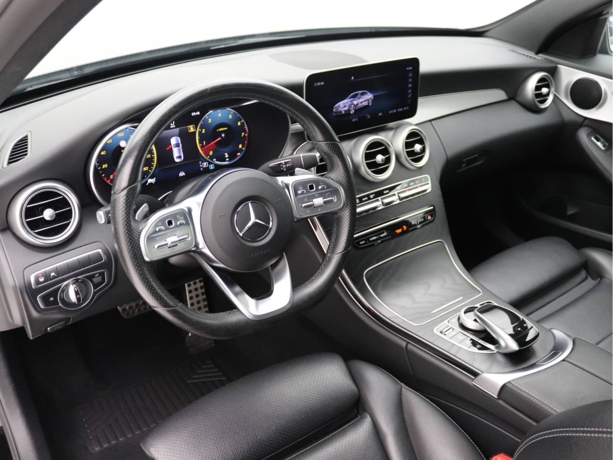 Mercedes-Benz C-Klasse Mercedes-Benz C-klasse 180 AMG Distronic, Carplay, Camera