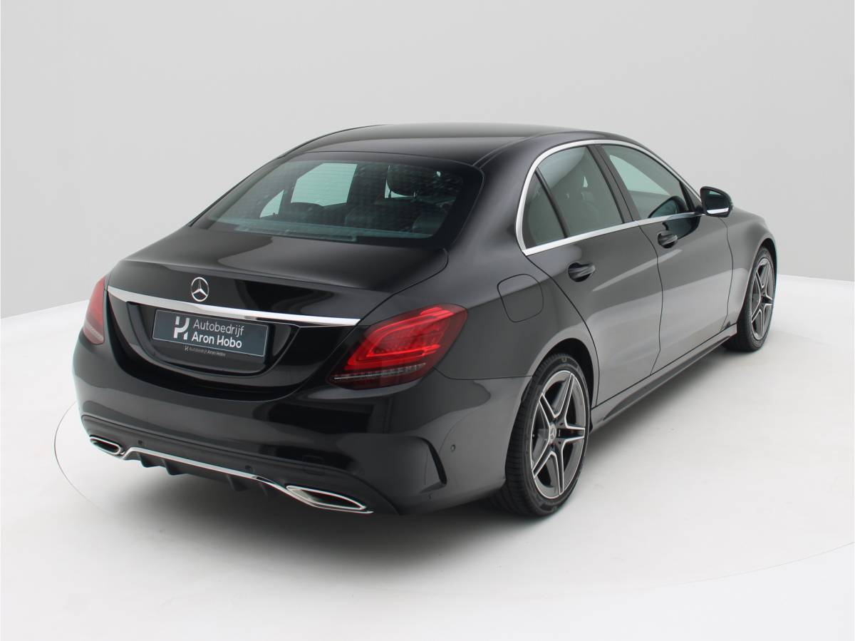 Mercedes-Benz C-Klasse Mercedes-Benz C-klasse 180 AMG Distronic, Carplay, Camera