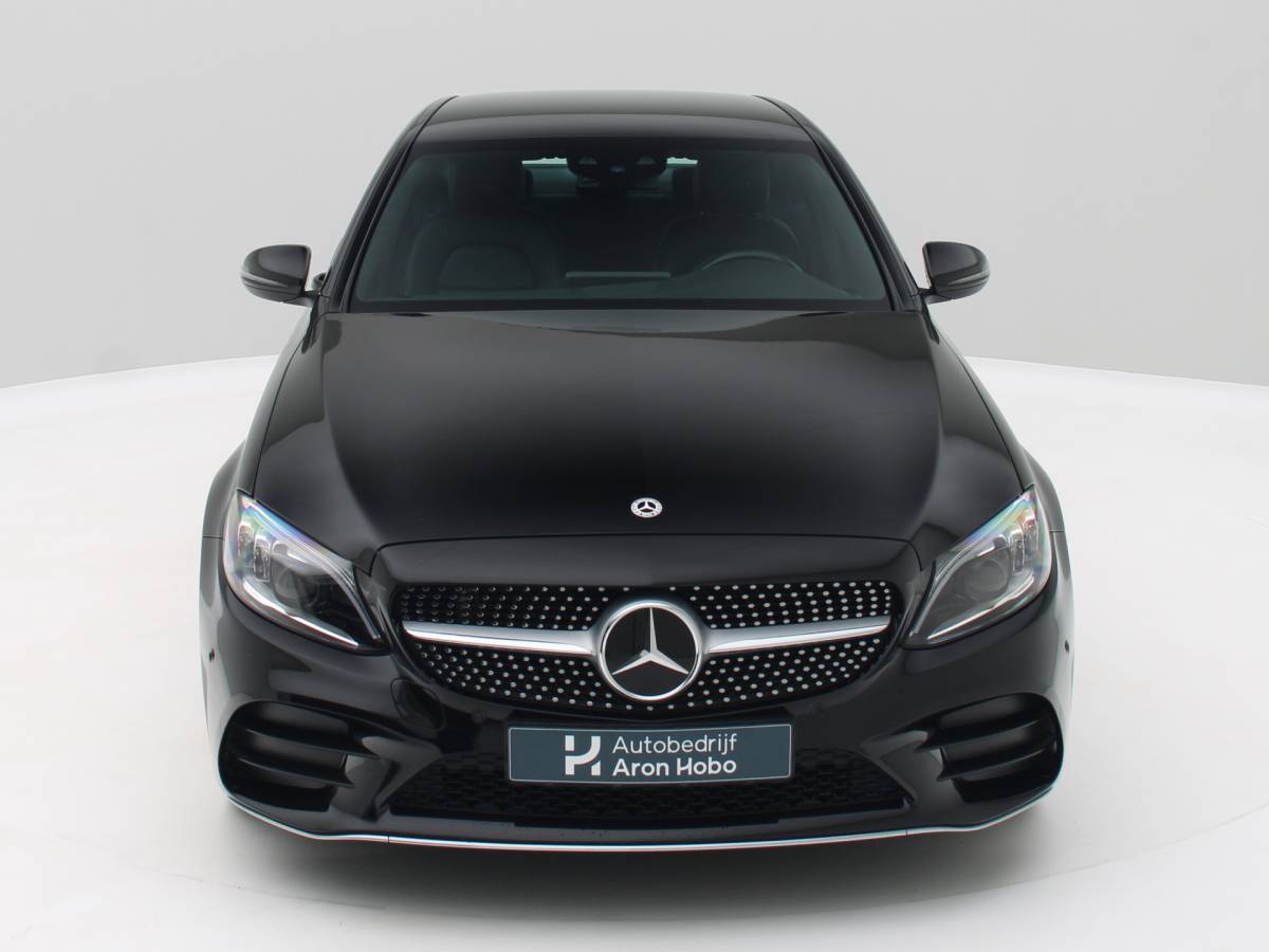 Mercedes-Benz C-Klasse Mercedes-Benz C-klasse 180 AMG Distronic, Carplay, Camera