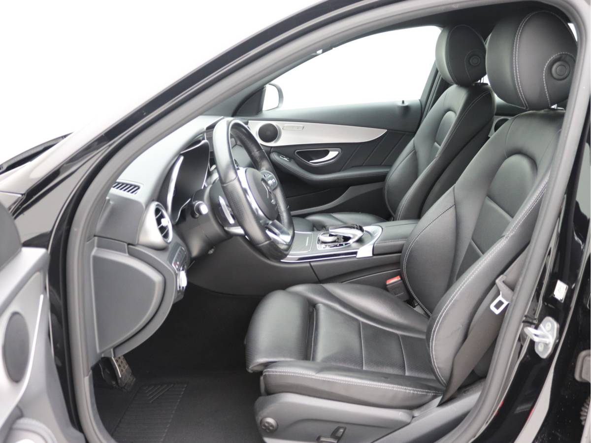 Mercedes-Benz C-Klasse Mercedes-Benz C-klasse 180 AMG Distronic, Carplay, Camera