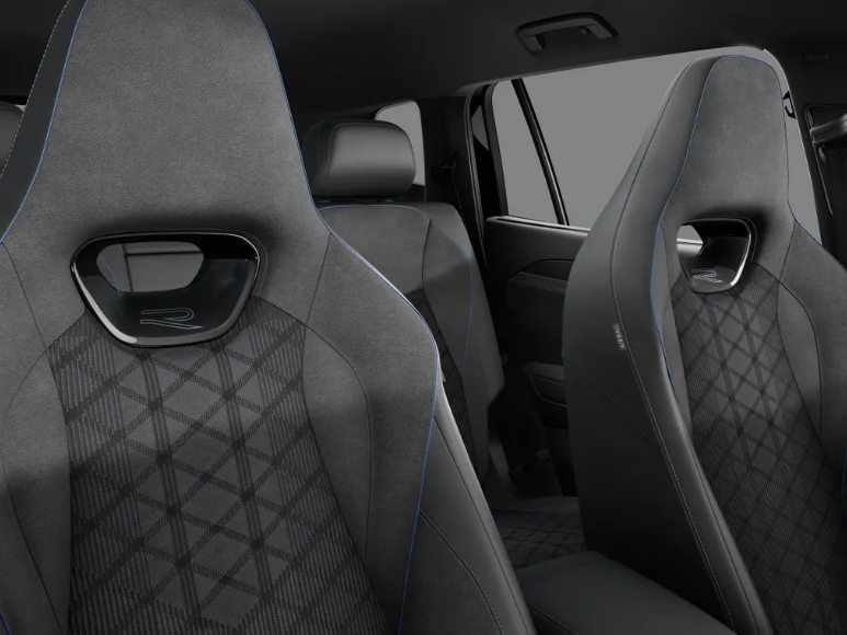 Volkswagen Tayron Volkswagen Tayron R-Line Edition 1.5 eHybrid 204 PK 6 versn. DSG · Black Style Pakket · Trekhaak inklapbaar, met elektrische ontgrendeling, incl. aanhangermanoeuvreerhulp Trailer Assist · Prijs is inclusief inruilpremie ·