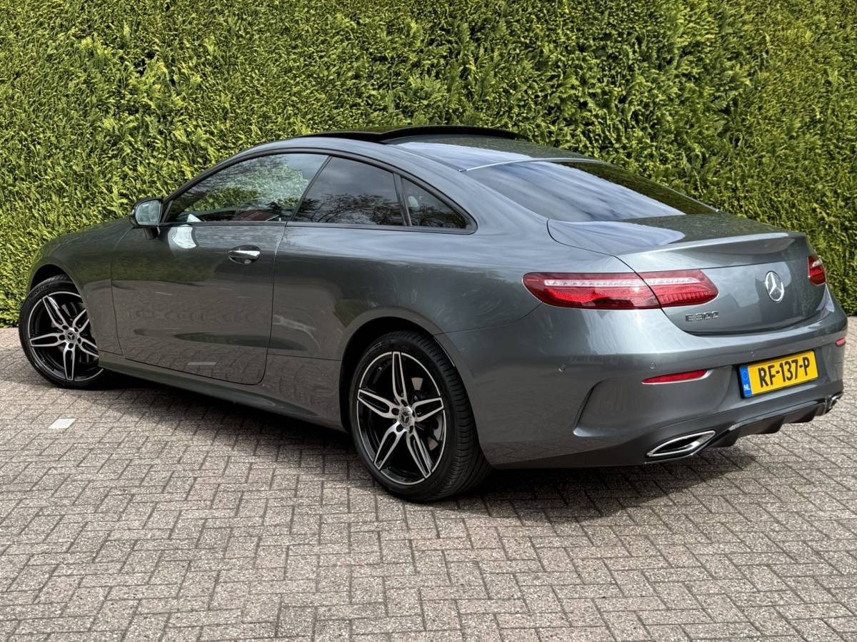 Mercedes-Benz E-Klasse Mercedes-Benz E-klasse Coupé 300 | AMG | Luchtvering | Night Edition | Burmester | Memory | Premium | Pano | Carplay | Widescreen