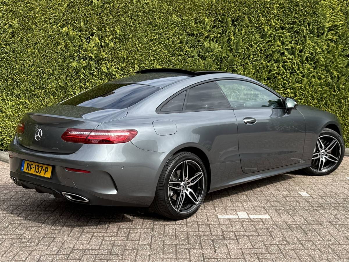 Mercedes-Benz E-Klasse Mercedes-Benz E-klasse Coupé 300 | AMG | Luchtvering | Night Edition | Burmester | Memory | Premium | Pano | Carplay | Widescreen