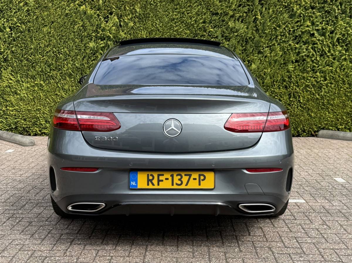 Mercedes-Benz E-Klasse Mercedes-Benz E-klasse Coupé 300 | AMG | Luchtvering | Night Edition | Burmester | Memory | Premium | Pano | Carplay | Widescreen