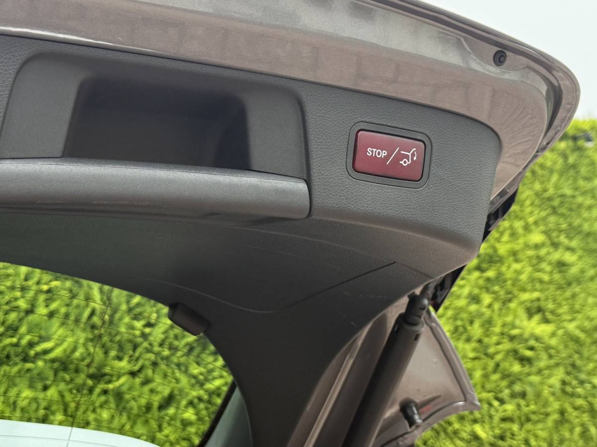 Mercedes-Benz GLA Mercedes-Benz GLA-klasse 180 | Business Solution + Ltd | Pano | Stoelverwarming | Camera | Keyless