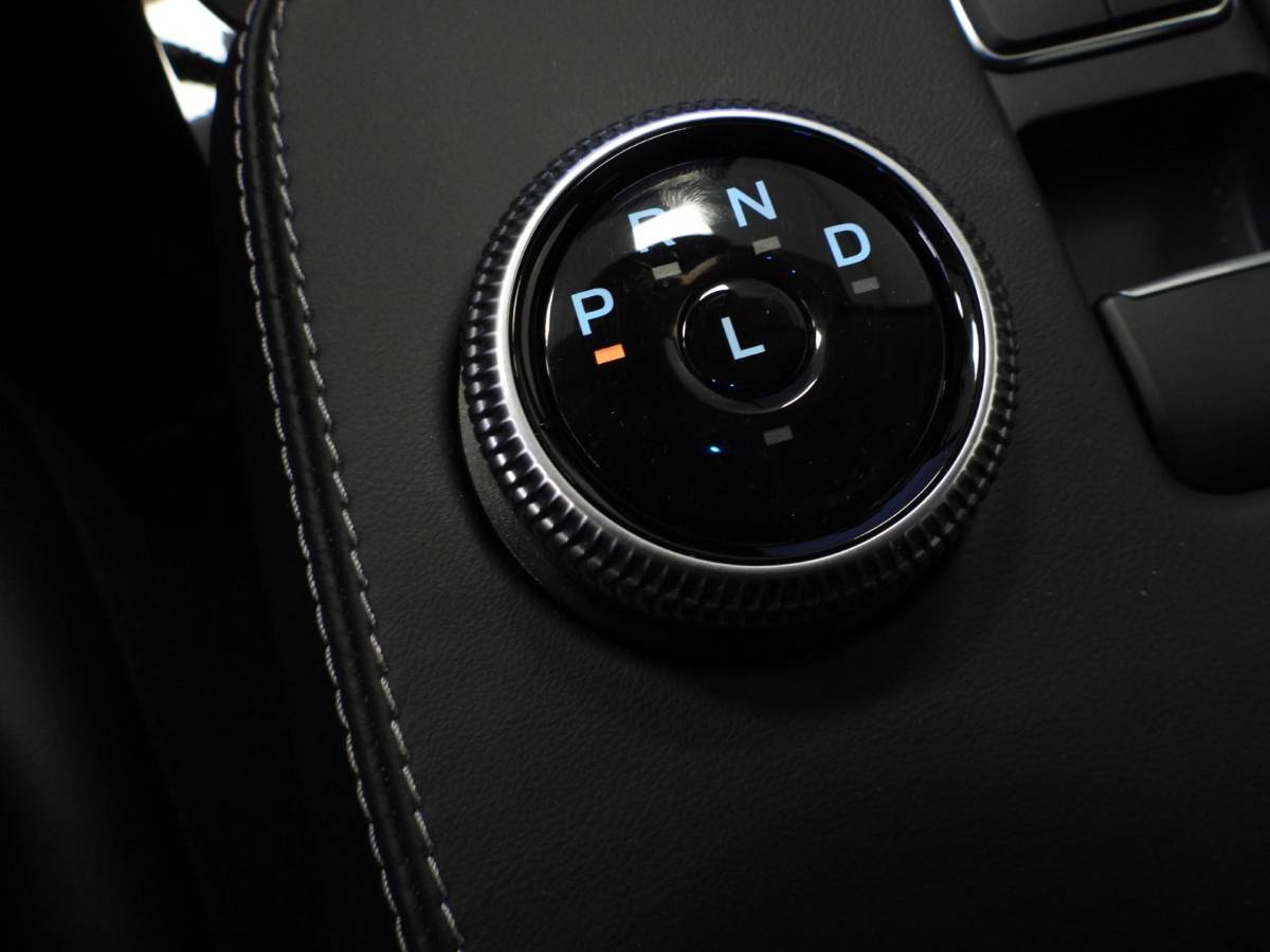 Ford Mustang Mach-E Ford Mustang Mach-E RWD 75 kWh LEER/NAVI/360CAM/LED/B&O/18″LMV!