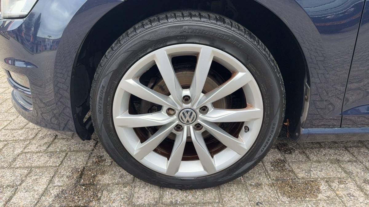 Volkswagen Golf Volkswagen Golf 1.2 TSI Business Edition Connected
