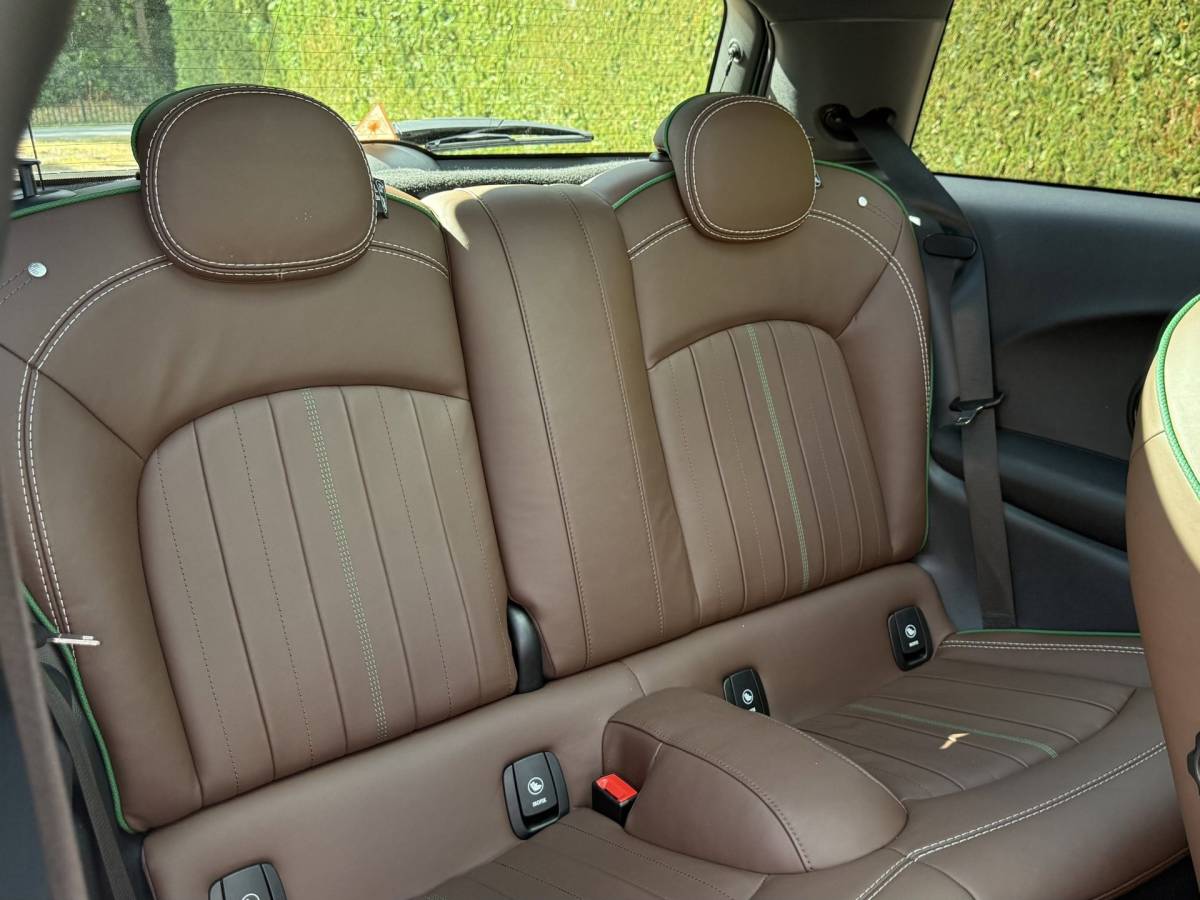 MINI Cooper Mini Cooper 1.5 | 60 Years Edt. | Pano | HUD | H/K | Leer | Carplay | Keyless | NL Auto | Dealer onderhoud