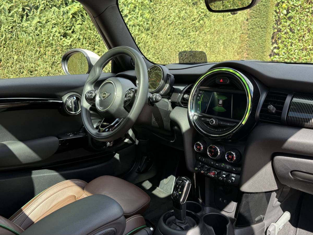 MINI Cooper Mini Cooper 1.5 | 60 Years Edt. | Pano | HUD | H/K | Leer | Carplay | Keyless | NL Auto | Dealer onderhoud