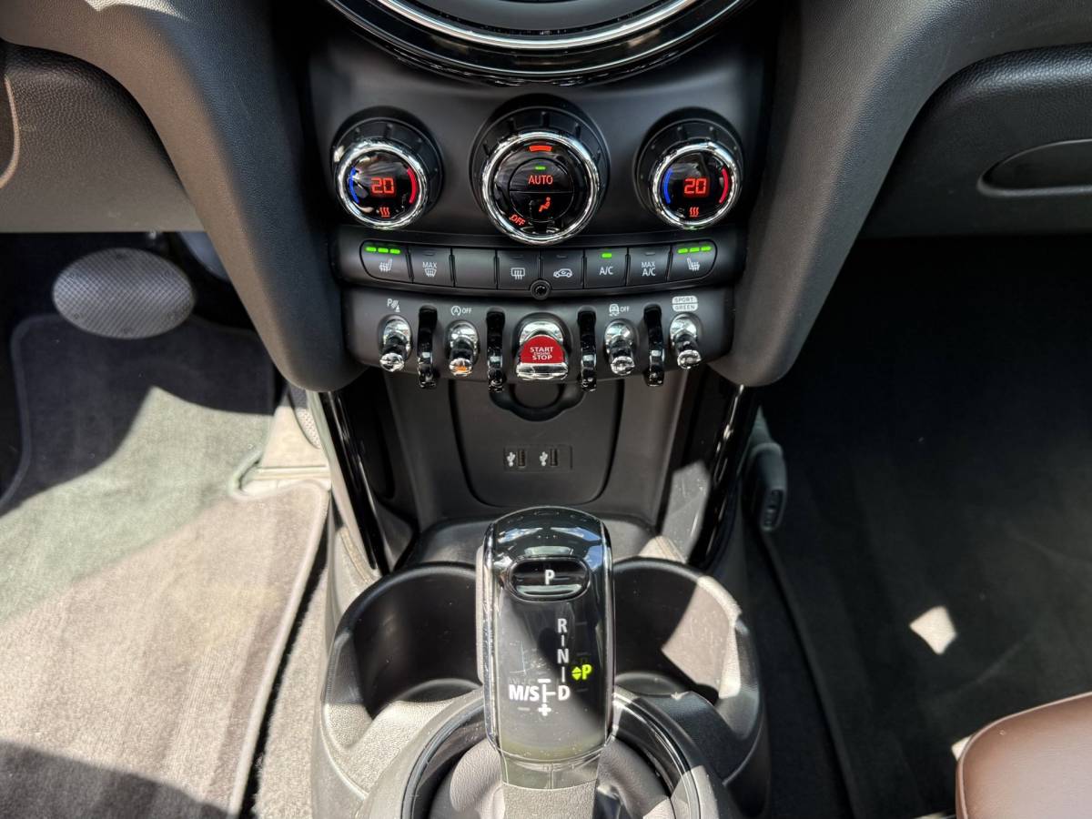 MINI Cooper Mini Cooper 1.5 | 60 Years Edt. | Pano | HUD | H/K | Leer | Carplay | Keyless | NL Auto | Dealer onderhoud