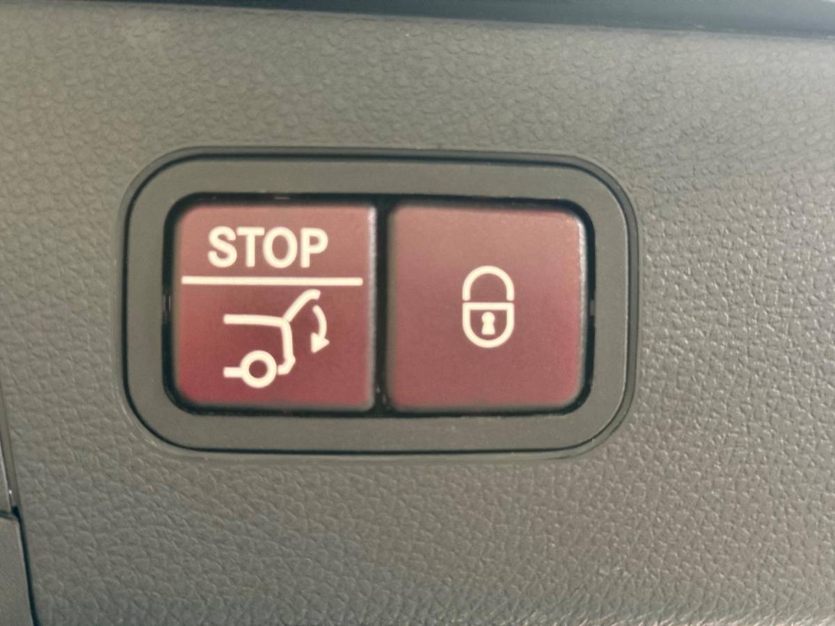 Mercedes-Benz GLC Mercedes-Benz GLC-klasse AMG 63 S 4MATIC+ | Pano | Keramisch | stoel- verwarming/verkoeling | Carbon | Trekhaak | ACC