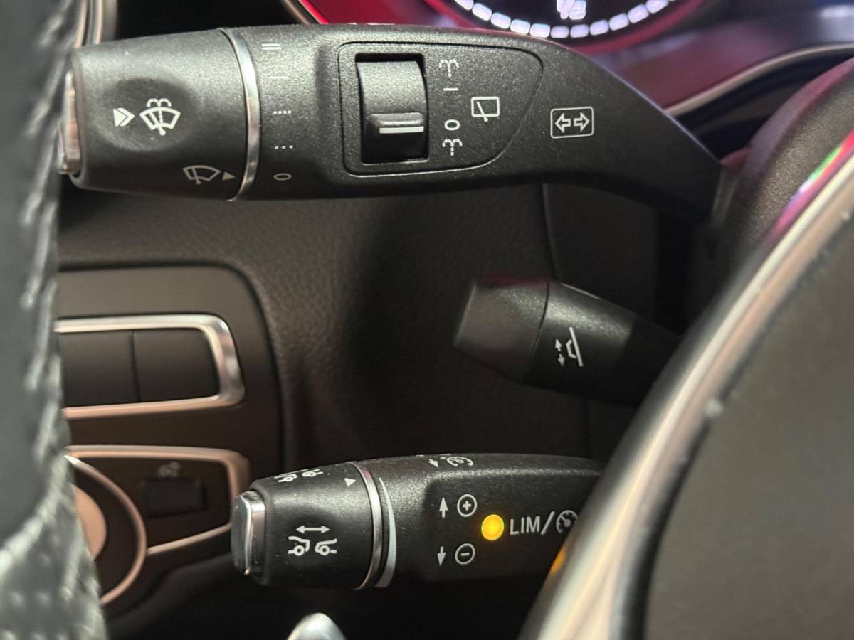Mercedes-Benz GLC Mercedes-Benz GLC-klasse AMG 63 S 4MATIC+ | Pano | Keramisch | stoel- verwarming/verkoeling | Carbon | Trekhaak | ACC