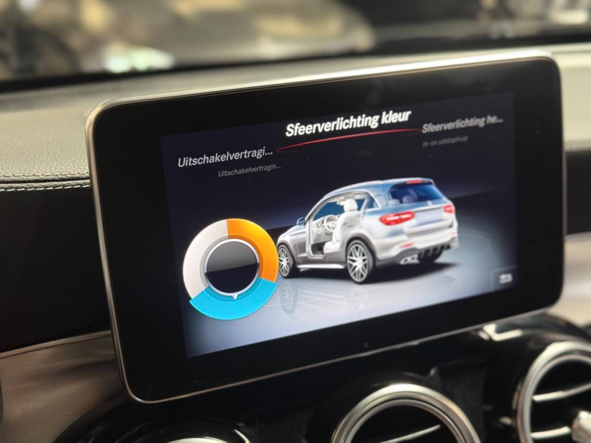 Mercedes-Benz GLC Mercedes-Benz GLC-klasse AMG 63 S 4MATIC+ | Pano | Keramisch | stoel- verwarming/verkoeling | Carbon | Trekhaak | ACC