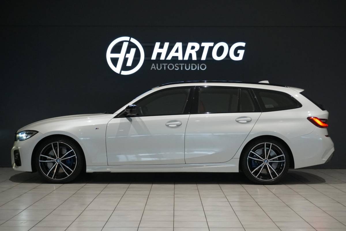 BMW 3 Serie BMW 3-serie Touring 330i High Executive Edition M + INDIVIDUAL LEDER / MINERALWEISS METALLIC / M-PERFORMANCE
