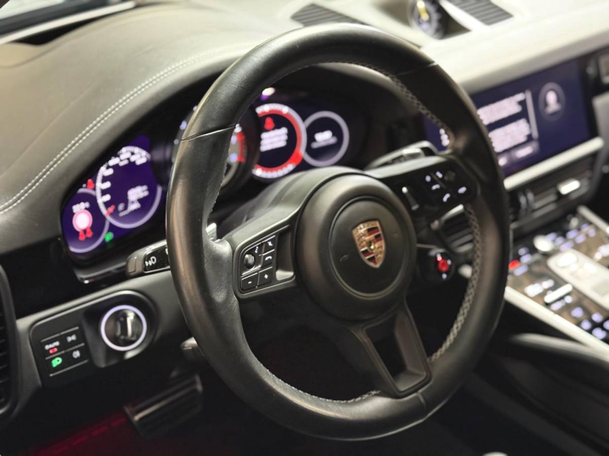 Porsche Cayenne Porsche Cayenne Coupé 4.0 Turbo GT Sport Chrono 640 PK | Keramisch | Carbon | HUD |360 Camera | Softclose