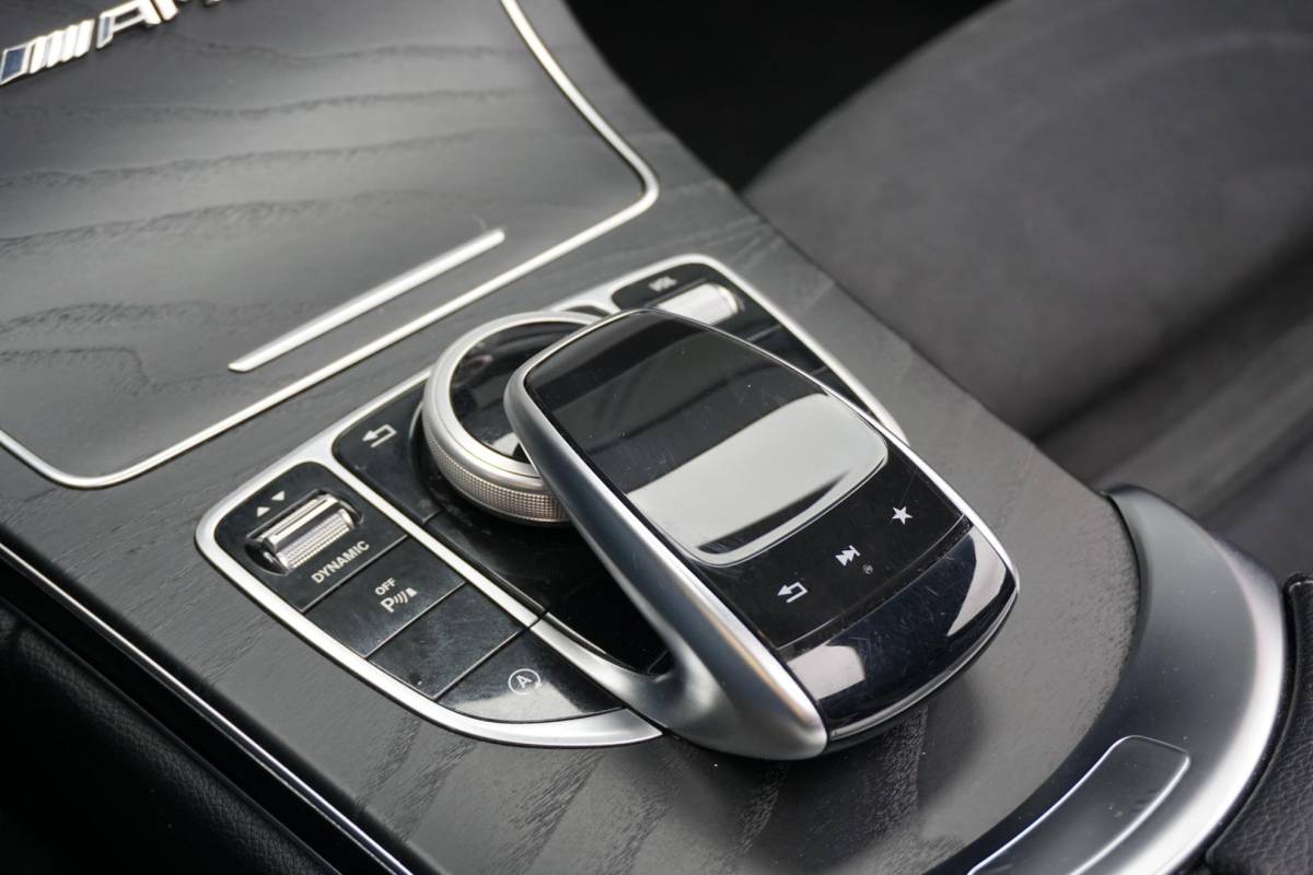 Mercedes-Benz C-Klasse Mercedes-Benz C-klasse Coupé 250 AMG-line 211PK + PANORAMA / CAMERA / STOELVERWARMING