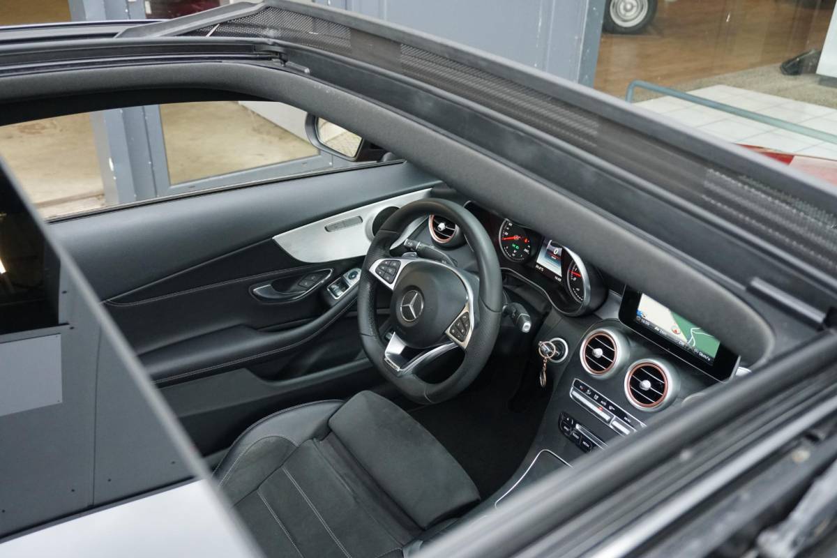Mercedes-Benz C-Klasse Mercedes-Benz C-klasse Coupé 250 AMG-line 211PK + PANORAMA / CAMERA / STOELVERWARMING