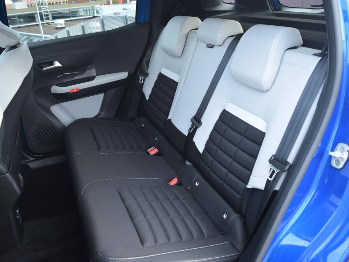 Citroën C3 Aircross Citroen C3 Aircross 1.2 Hybrid 145pk Max UIT VOORRAAD LEVERBAAR