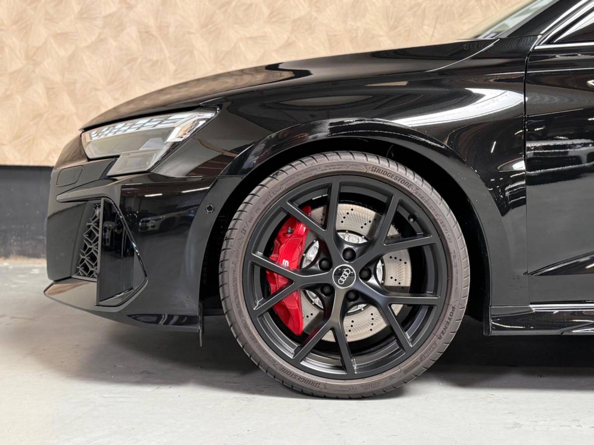 Audi RS3 Audi RS 3 Sportback 2.5 TFSI RS 3 quattro | Pano | carbon | Kuipstoelen | ACC | Keyless | Sfeerverlichting