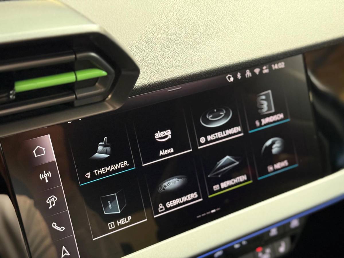 Audi RS3 Audi RS 3 Sportback 2.5 TFSI RS 3 quattro | Pano | carbon | Kuipstoelen | ACC | Keyless | Sfeerverlichting