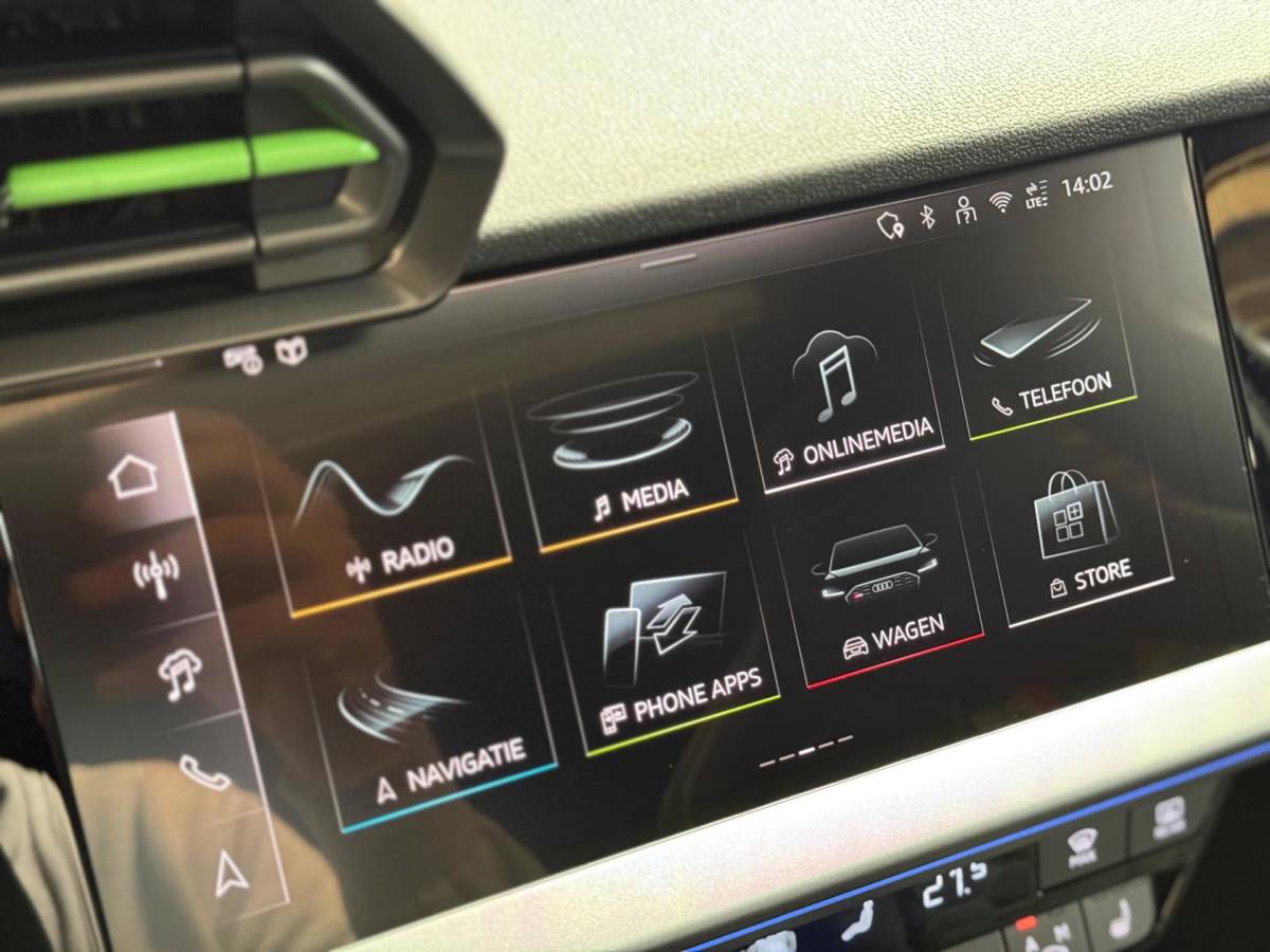 Audi RS3 Audi RS 3 Sportback 2.5 TFSI RS 3 quattro | Pano | carbon | Kuipstoelen | ACC | Keyless | Sfeerverlichting