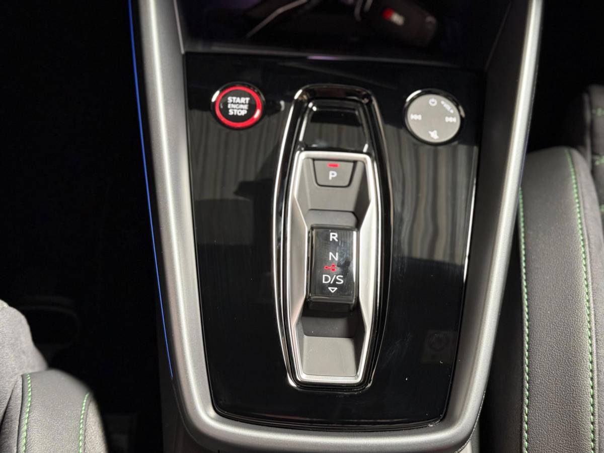 Audi RS3 Audi RS 3 Sportback 2.5 TFSI RS 3 quattro | Pano | carbon | Kuipstoelen | ACC | Keyless | Sfeerverlichting