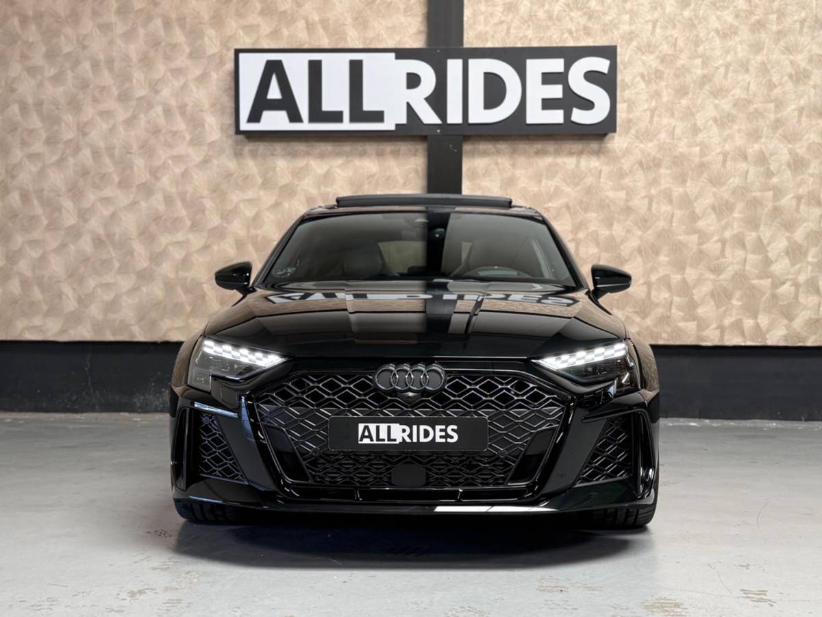 Audi RS3 Audi RS 3 Sportback 2.5 TFSI RS 3 quattro | Pano | carbon | Kuipstoelen | ACC | Keyless | Sfeerverlichting