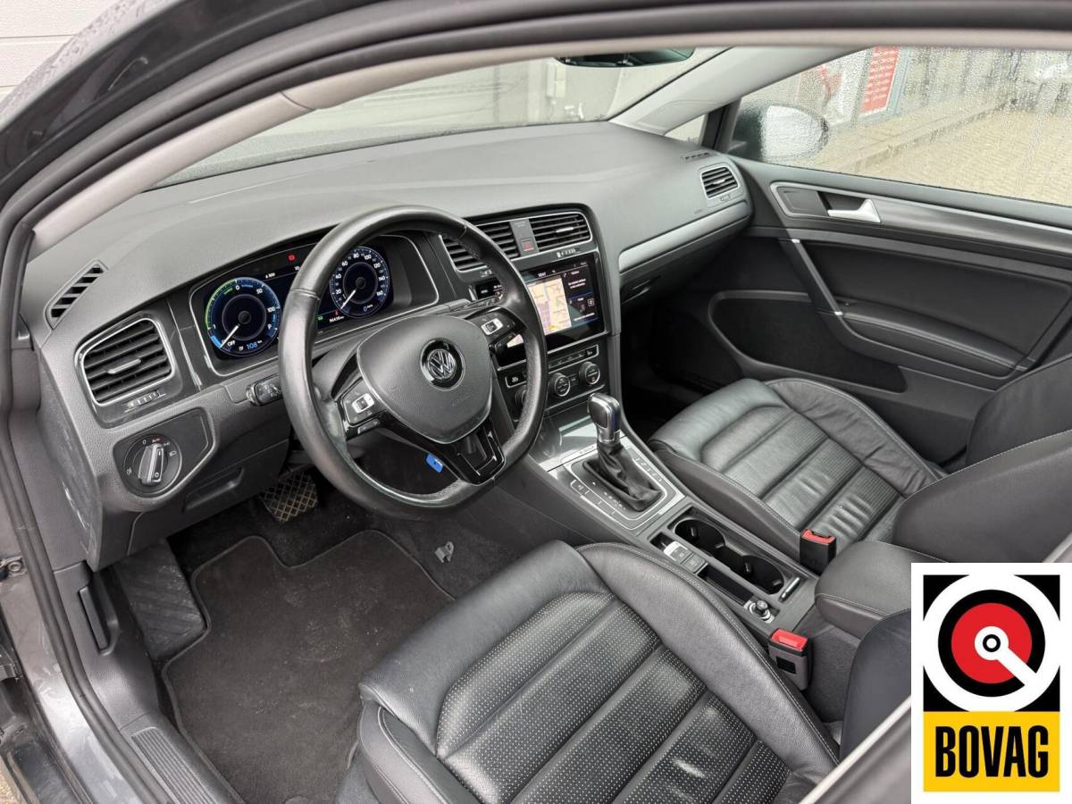 Volkswagen e-Golf Volkswagen e-Golf e-Golf