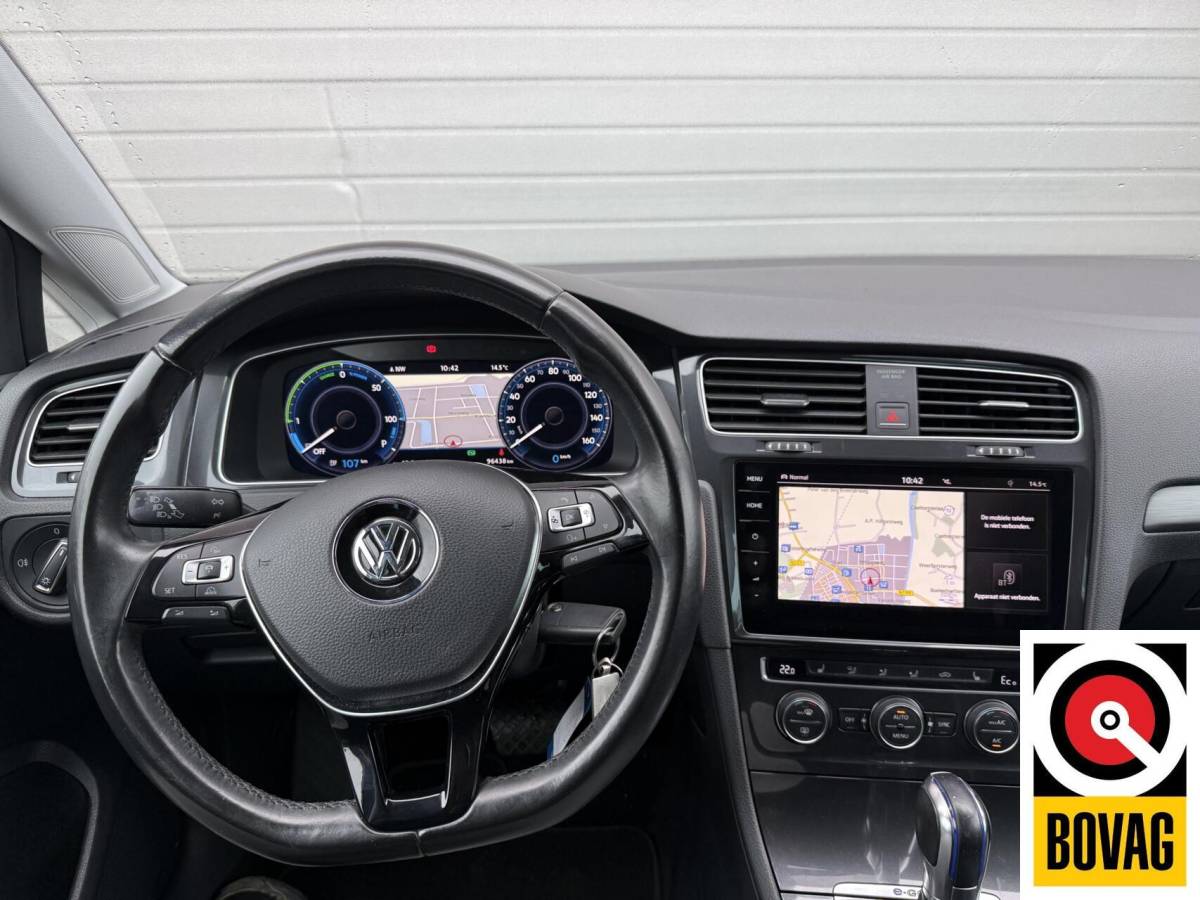Volkswagen e-Golf Volkswagen e-Golf e-Golf