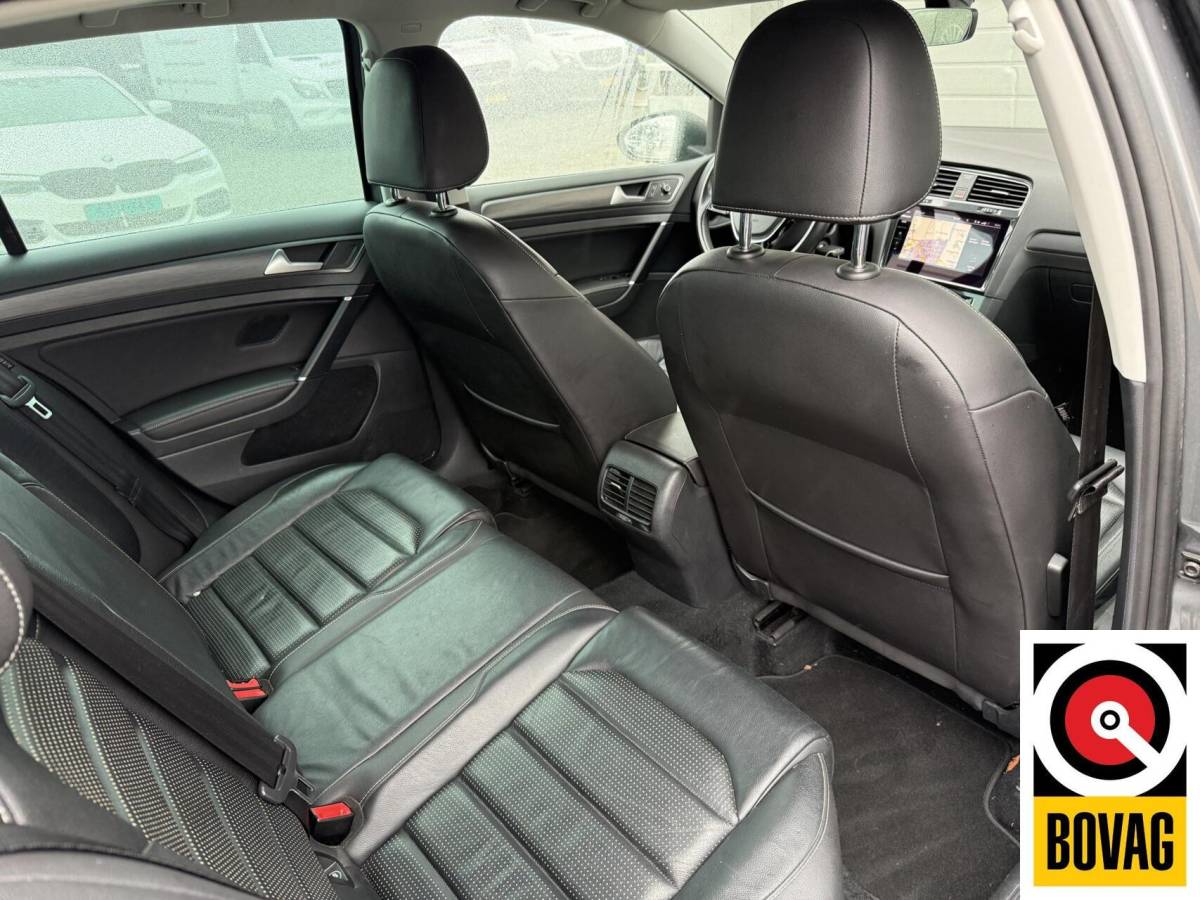 Volkswagen e-Golf Volkswagen e-Golf e-Golf