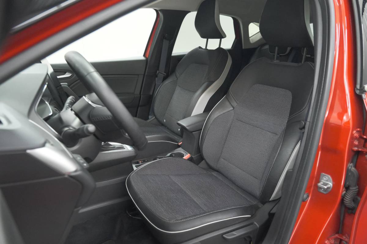 Renault Captur Renault Captur 1.6 E-Tech full hybrid 145 techno | Navigatie | Camera | Apple Carplay | 9.3 Inch Grootscherm