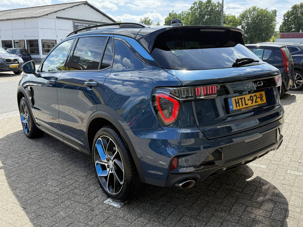 Lynk & Co 01 Lynk & Co 01 1.5 Hybrid | Trekhaak | LED | 360 camera | Keyless | Adapt. Cruise | Apple Carplay | Pano