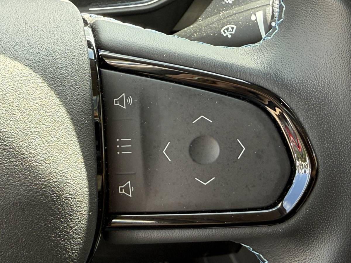 Lynk & Co 01 Lynk & Co 01 1.5 Hybrid | Trekhaak | LED | 360 camera | Keyless | Adapt. Cruise | Apple Carplay | Pano