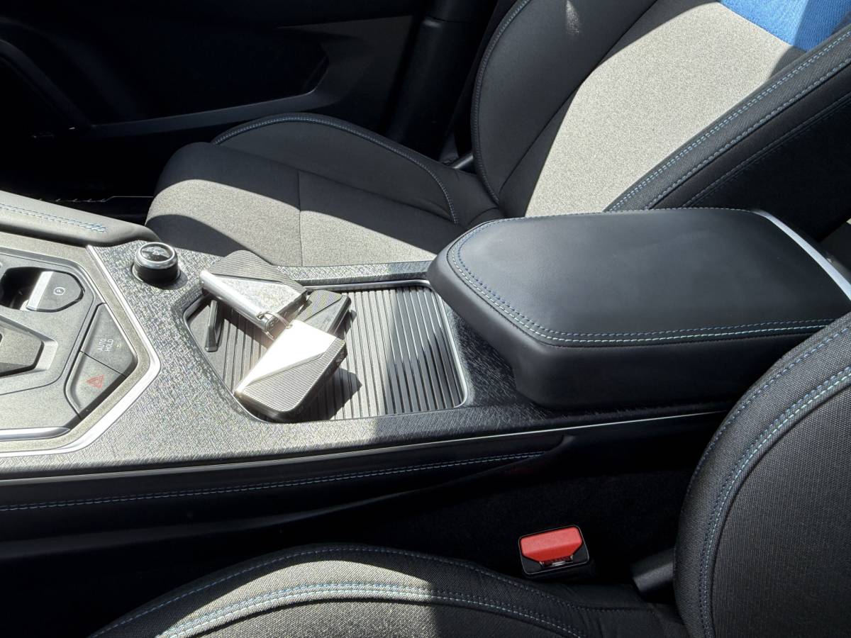 Lynk & Co 01 Lynk & Co 01 1.5 Hybrid | Trekhaak | LED | 360 camera | Keyless | Adapt. Cruise | Apple Carplay | Pano