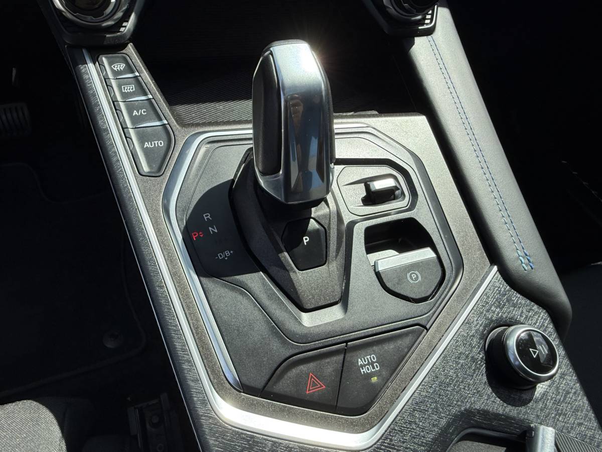 Lynk & Co 01 Lynk & Co 01 1.5 Hybrid | Trekhaak | LED | 360 camera | Keyless | Adapt. Cruise | Apple Carplay | Pano