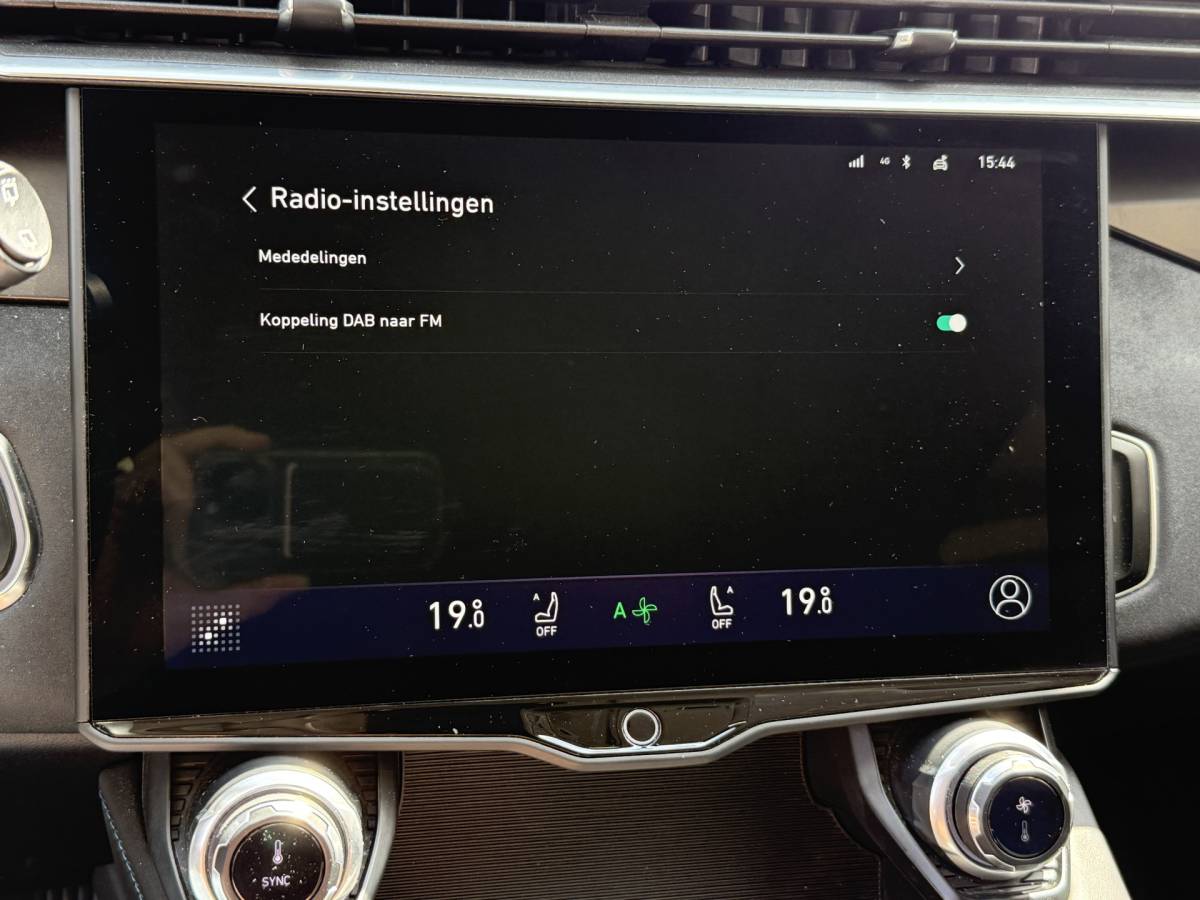 Lynk & Co 01 Lynk & Co 01 1.5 Hybrid | Trekhaak | LED | 360 camera | Keyless | Adapt. Cruise | Apple Carplay | Pano