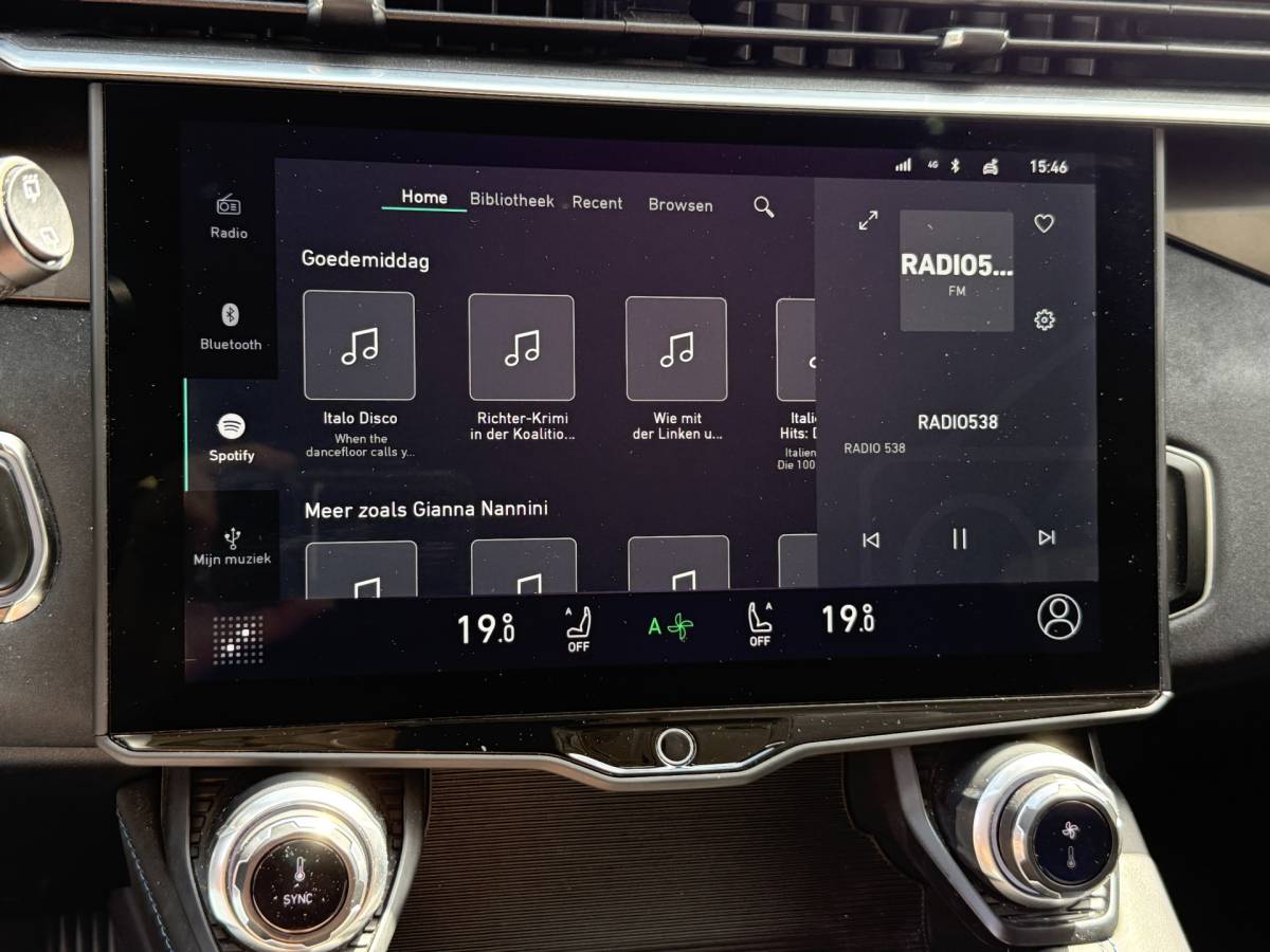 Lynk & Co 01 Lynk & Co 01 1.5 Hybrid | Trekhaak | LED | 360 camera | Keyless | Adapt. Cruise | Apple Carplay | Pano