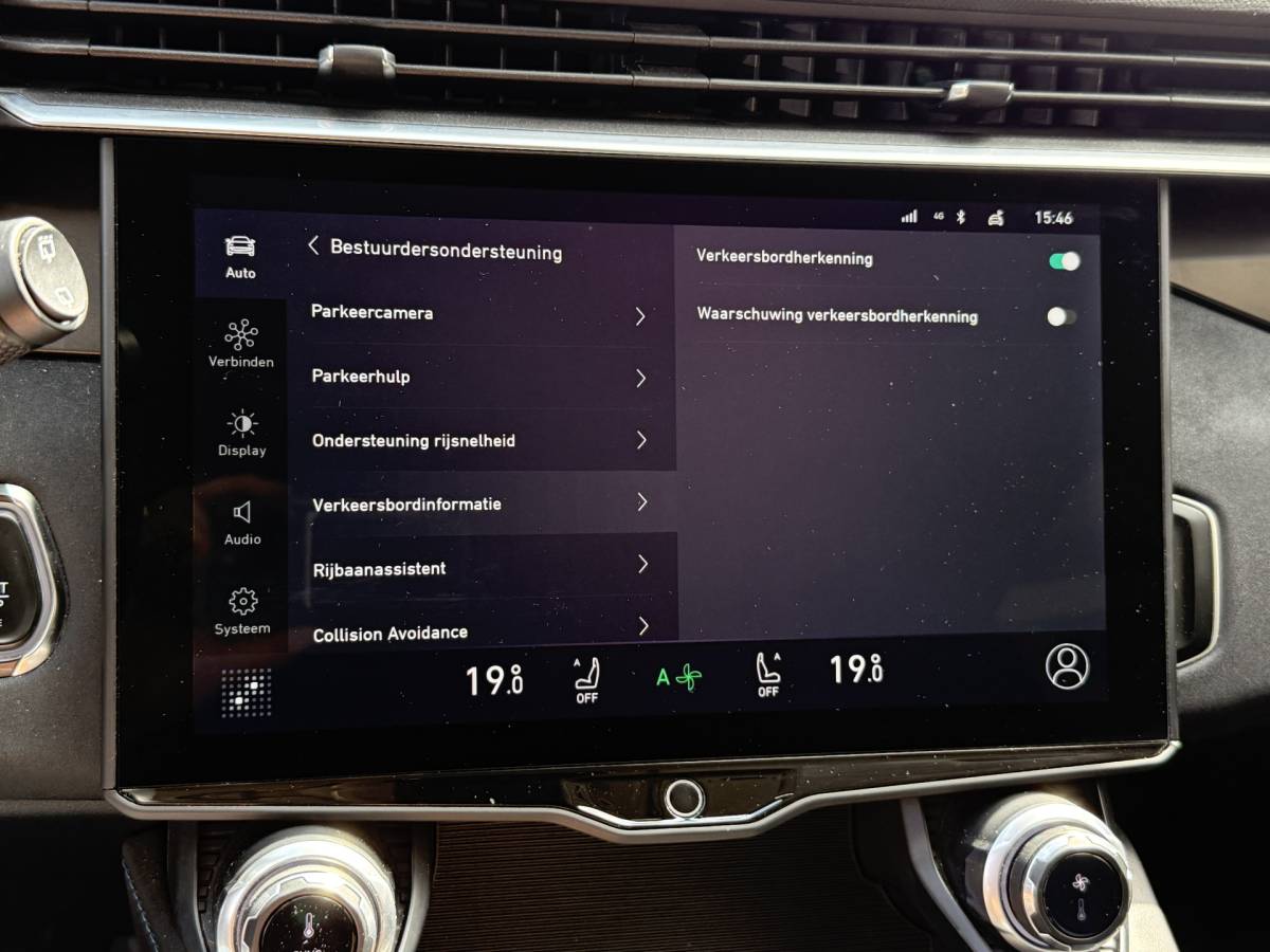 Lynk & Co 01 Lynk & Co 01 1.5 Hybrid | Trekhaak | LED | 360 camera | Keyless | Adapt. Cruise | Apple Carplay | Pano