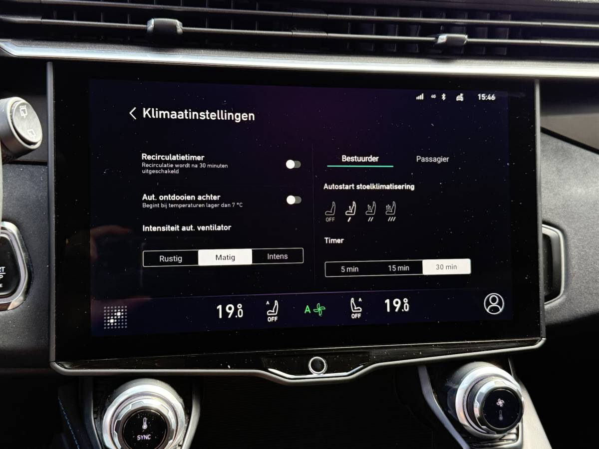 Lynk & Co 01 Lynk & Co 01 1.5 Hybrid | Trekhaak | LED | 360 camera | Keyless | Adapt. Cruise | Apple Carplay | Pano
