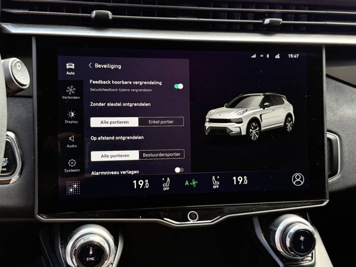 Lynk & Co 01 Lynk & Co 01 1.5 Hybrid | Trekhaak | LED | 360 camera | Keyless | Adapt. Cruise | Apple Carplay | Pano