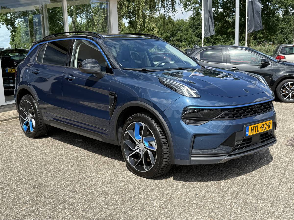 Lynk & Co 01 Lynk & Co 01 1.5 Hybrid | Trekhaak | LED | 360 camera | Keyless | Adapt. Cruise | Apple Carplay | Pano