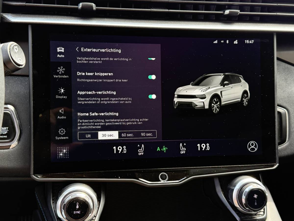 Lynk & Co 01 Lynk & Co 01 1.5 Hybrid | Trekhaak | LED | 360 camera | Keyless | Adapt. Cruise | Apple Carplay | Pano
