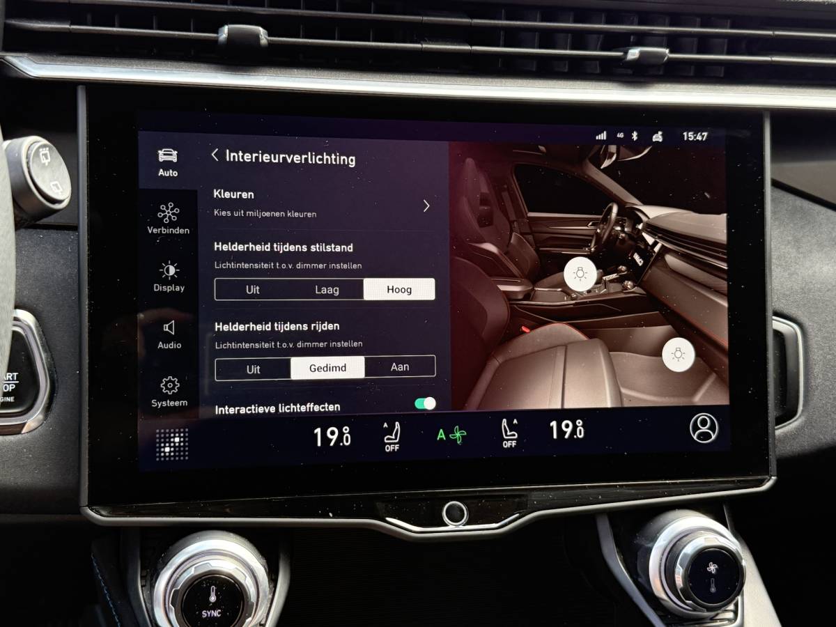 Lynk & Co 01 Lynk & Co 01 1.5 Hybrid | Trekhaak | LED | 360 camera | Keyless | Adapt. Cruise | Apple Carplay | Pano