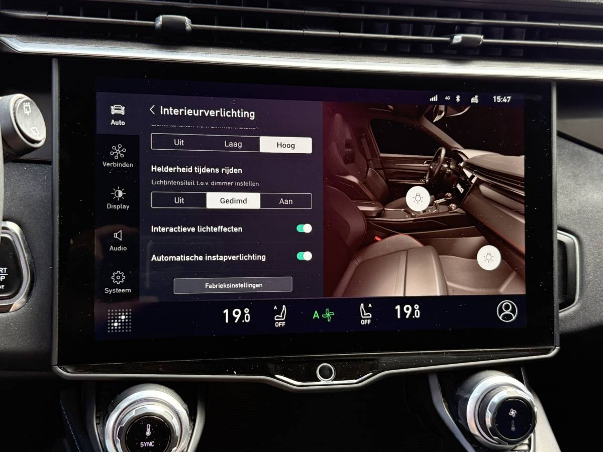Lynk & Co 01 Lynk & Co 01 1.5 Hybrid | Trekhaak | LED | 360 camera | Keyless | Adapt. Cruise | Apple Carplay | Pano