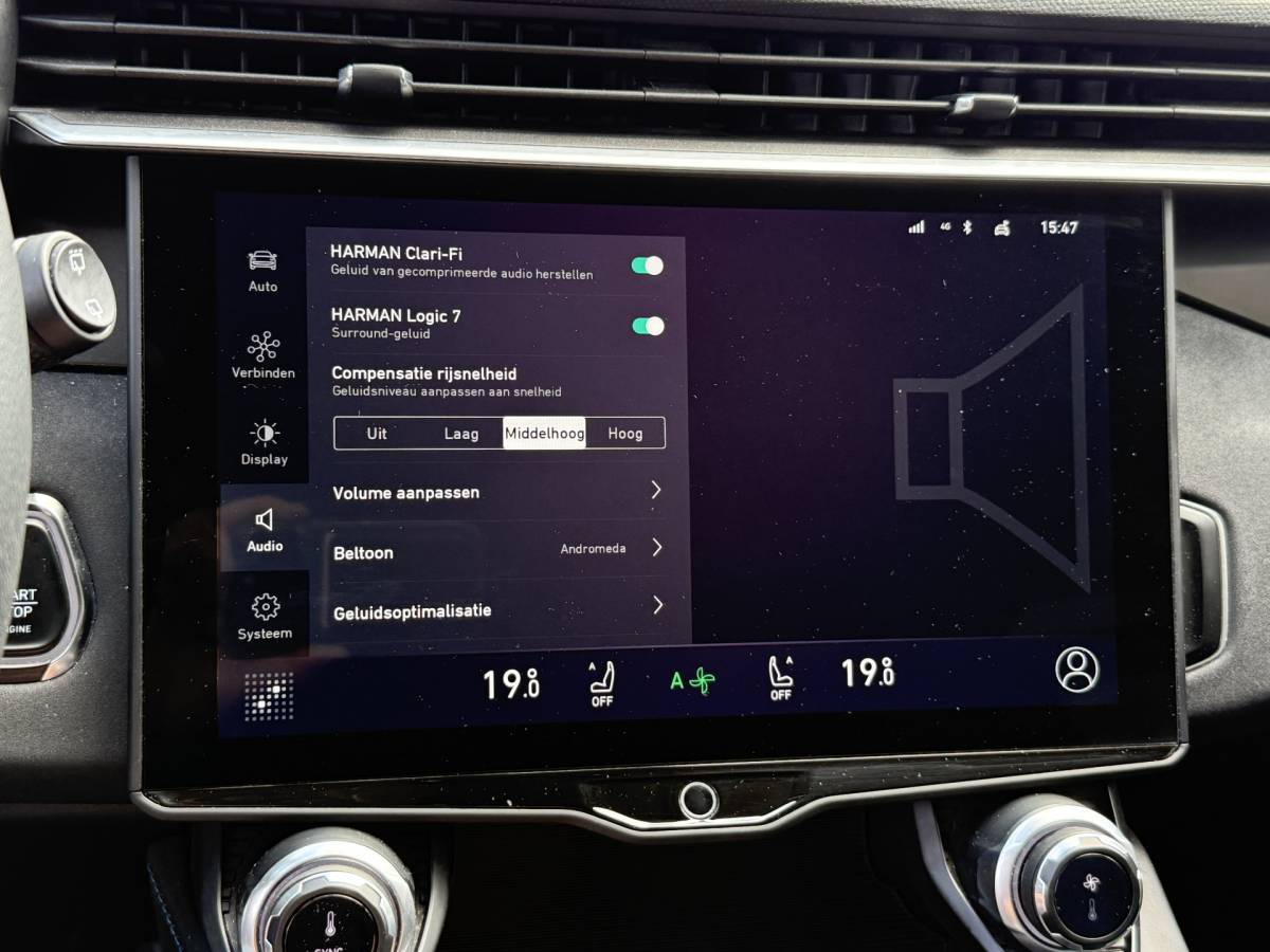 Lynk & Co 01 Lynk & Co 01 1.5 Hybrid | Trekhaak | LED | 360 camera | Keyless | Adapt. Cruise | Apple Carplay | Pano
