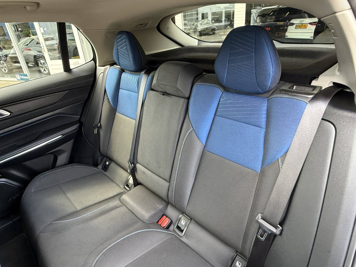 Lynk & Co 01 Lynk & Co 01 1.5 Hybrid | Trekhaak | LED | 360 camera | Keyless | Adapt. Cruise | Apple Carplay | Pano