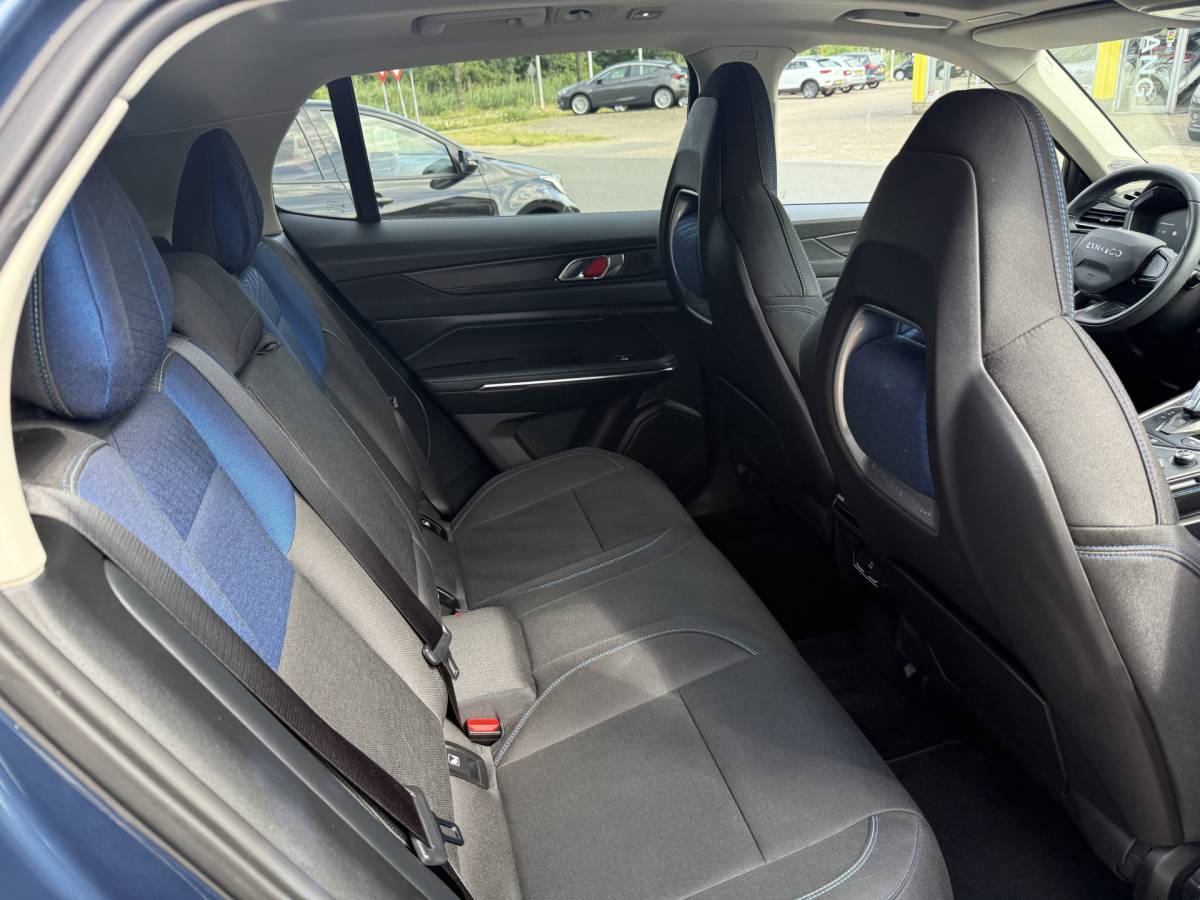 Lynk & Co 01 Lynk & Co 01 1.5 Hybrid | Trekhaak | LED | 360 camera | Keyless | Adapt. Cruise | Apple Carplay | Pano