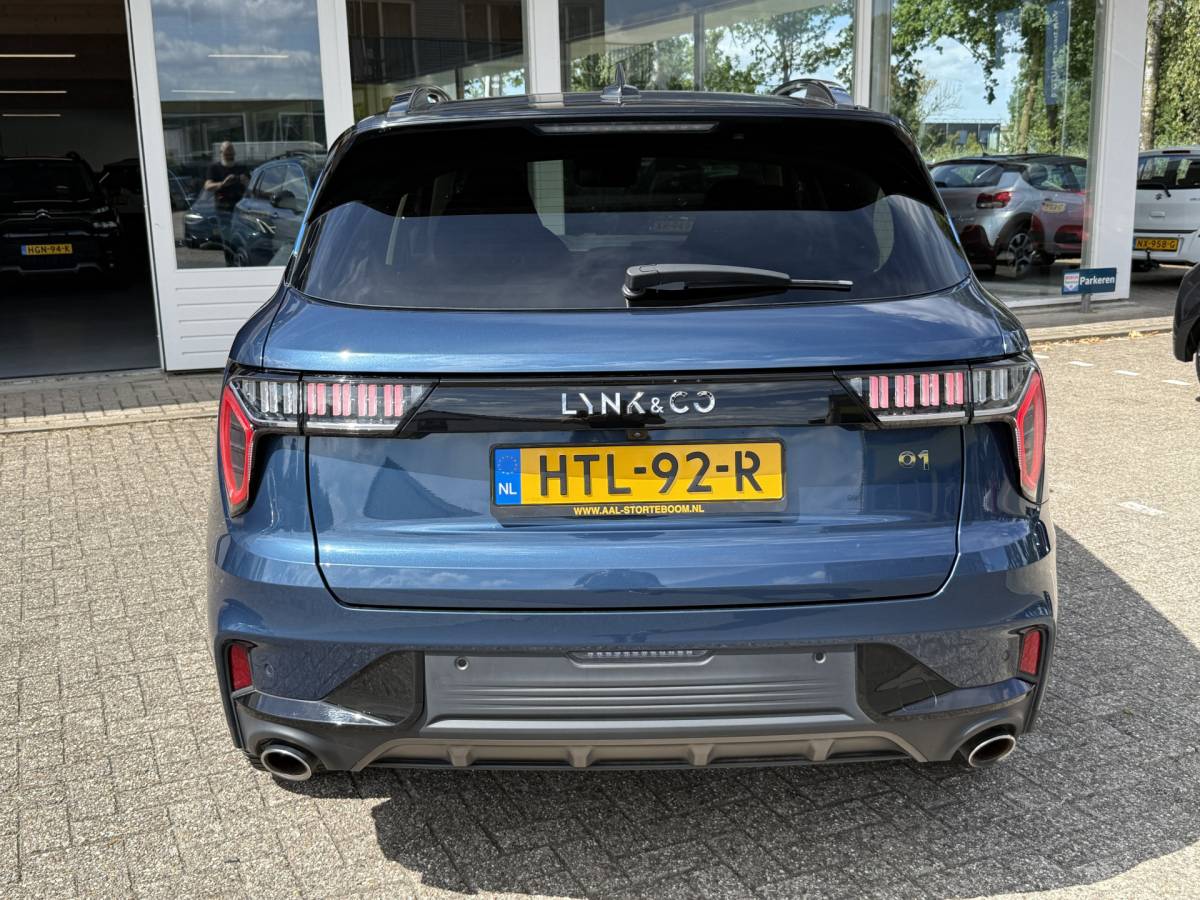 Lynk & Co 01 Lynk & Co 01 1.5 Hybrid | Trekhaak | LED | 360 camera | Keyless | Adapt. Cruise | Apple Carplay | Pano