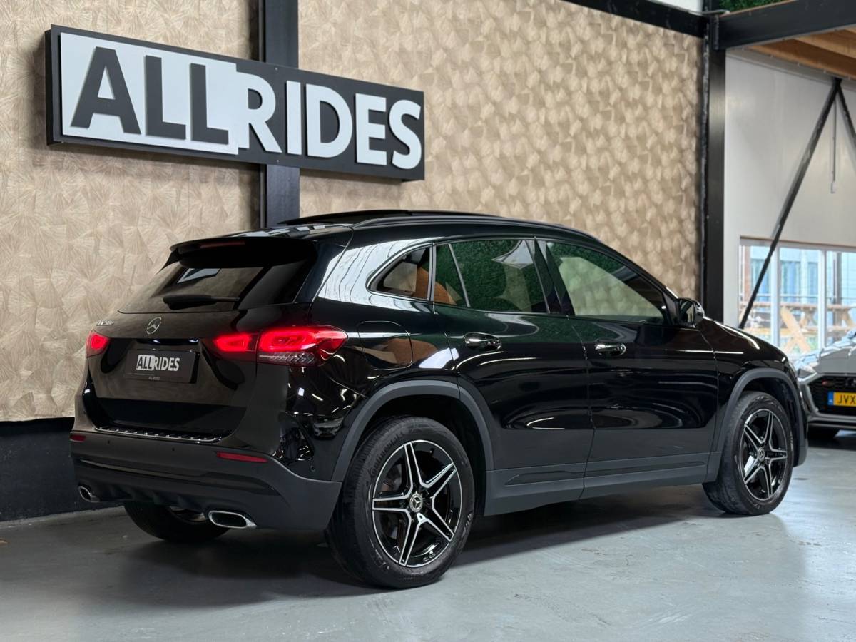 Mercedes-Benz GLA Mercedes-Benz GLA-klasse GLA 250 e AMG Line | Pano | HUD | Sfeerverlichting | Camera | Memory Seats